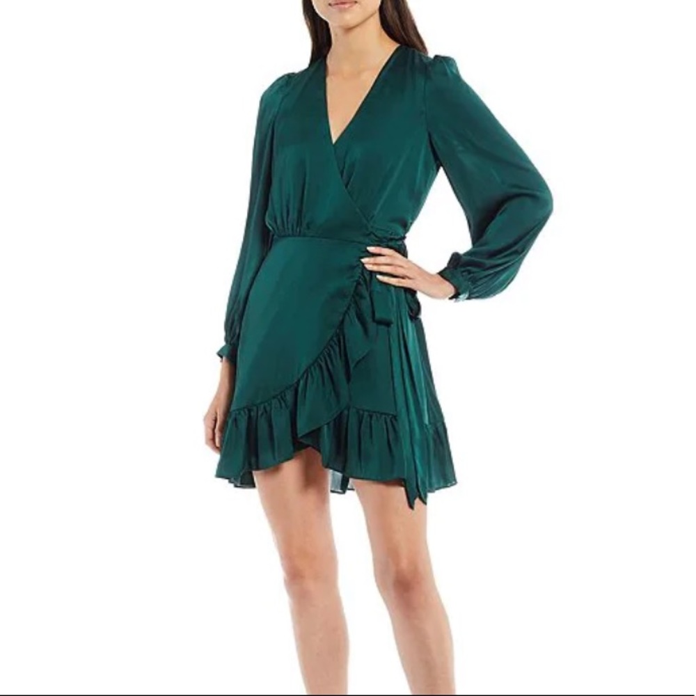 Gianni Bini- new emerald green, long sleeve, knee-length dress